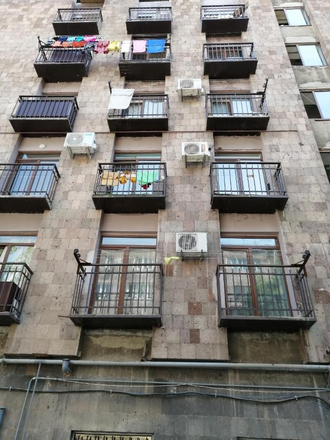 Apartment In Yerevan Komitas K1 المظهر الخارجي الصورة